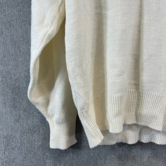 VINTAGE 1960’s A&W EMPLOYE SWEATER - Picture 5 of 6